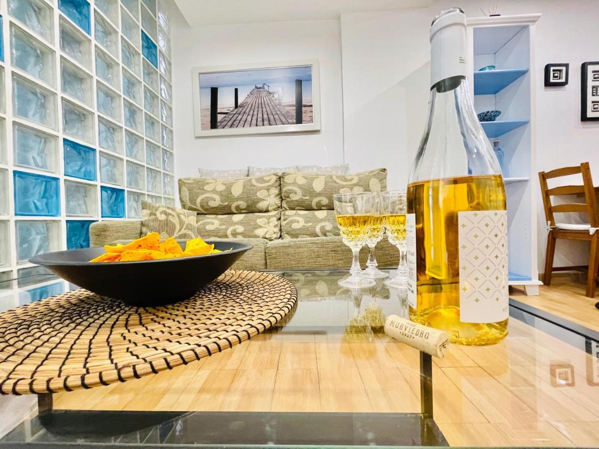 טורמולינוס San Antonio - Beach, Pool And Terrace מראה חיצוני תמונה
