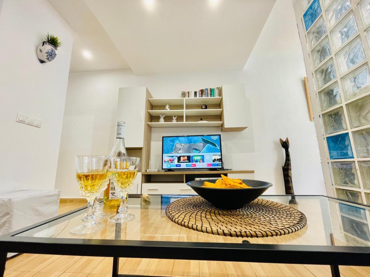 טורמולינוס San Antonio - Beach, Pool And Terrace מראה חיצוני תמונה